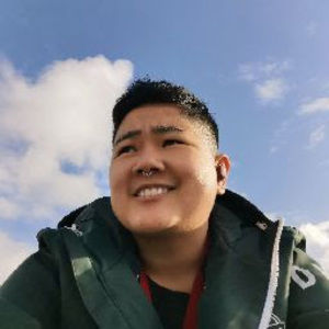 Meet your Posher, Dee